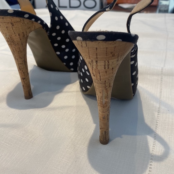 GUESS shoes size 10. - Picture 4 of 8